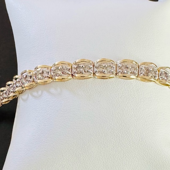 10K Yellow Gold Diamonds Bracelet Double Row - Picture 2 of 6